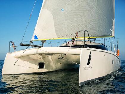 3舱碳纤双舵轮巡航竞赛双体帆船(坚固、舒适、安全)